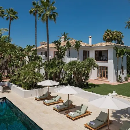 Villa Lvone, In Verdiales, Golden Mile