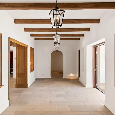 Lvone, In Verdiales, Golden Mile Marbella