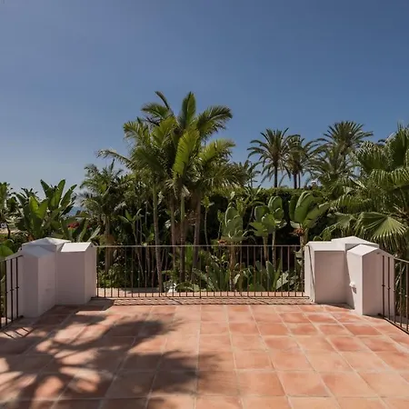 Lvone, In Verdiales, Golden Mile Marbella