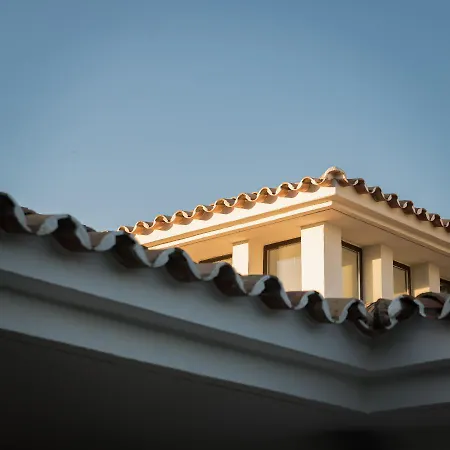 Lvone, In Verdiales, Golden Mile Villa *