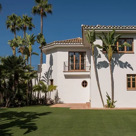 Villa Lvone, In Verdiales, Golden Mile *