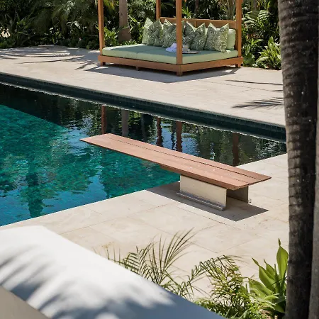 Lvone, In Verdiales, Golden Mile Villa Marbella