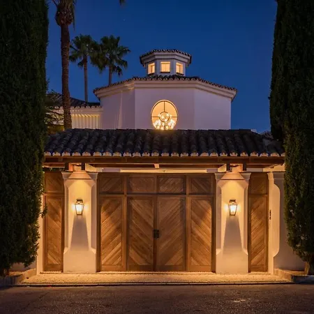 Lvone, In Verdiales, Golden Mile Villa Marbella